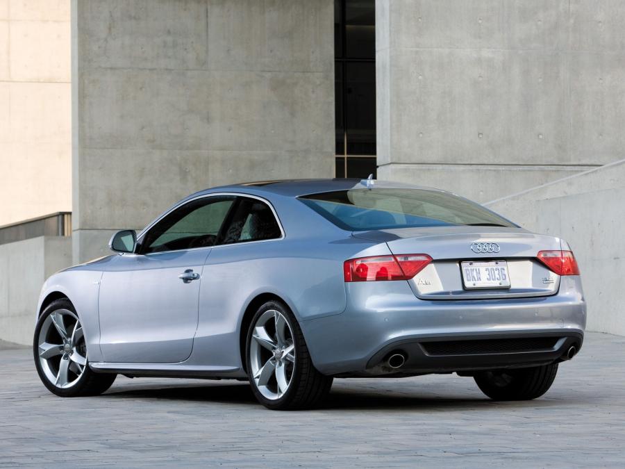  Audi A5 Coupe 3.2 S-Line 2008 года  (NA) (фото 3 из 11)